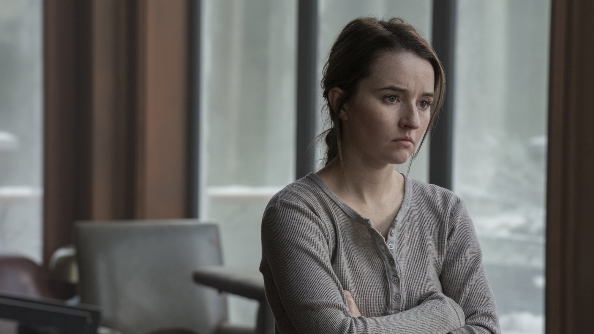 Abby (Kaitlyn Dever) in