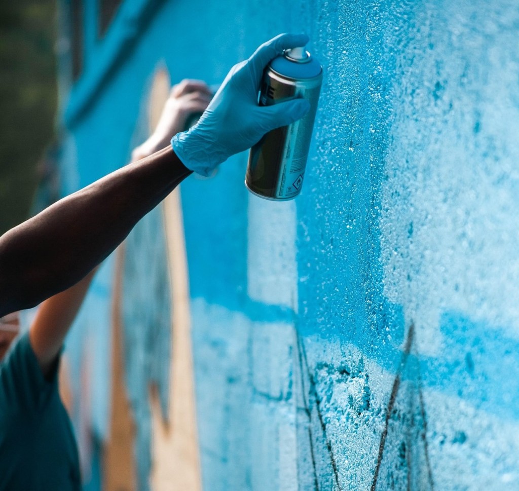 spray painting
